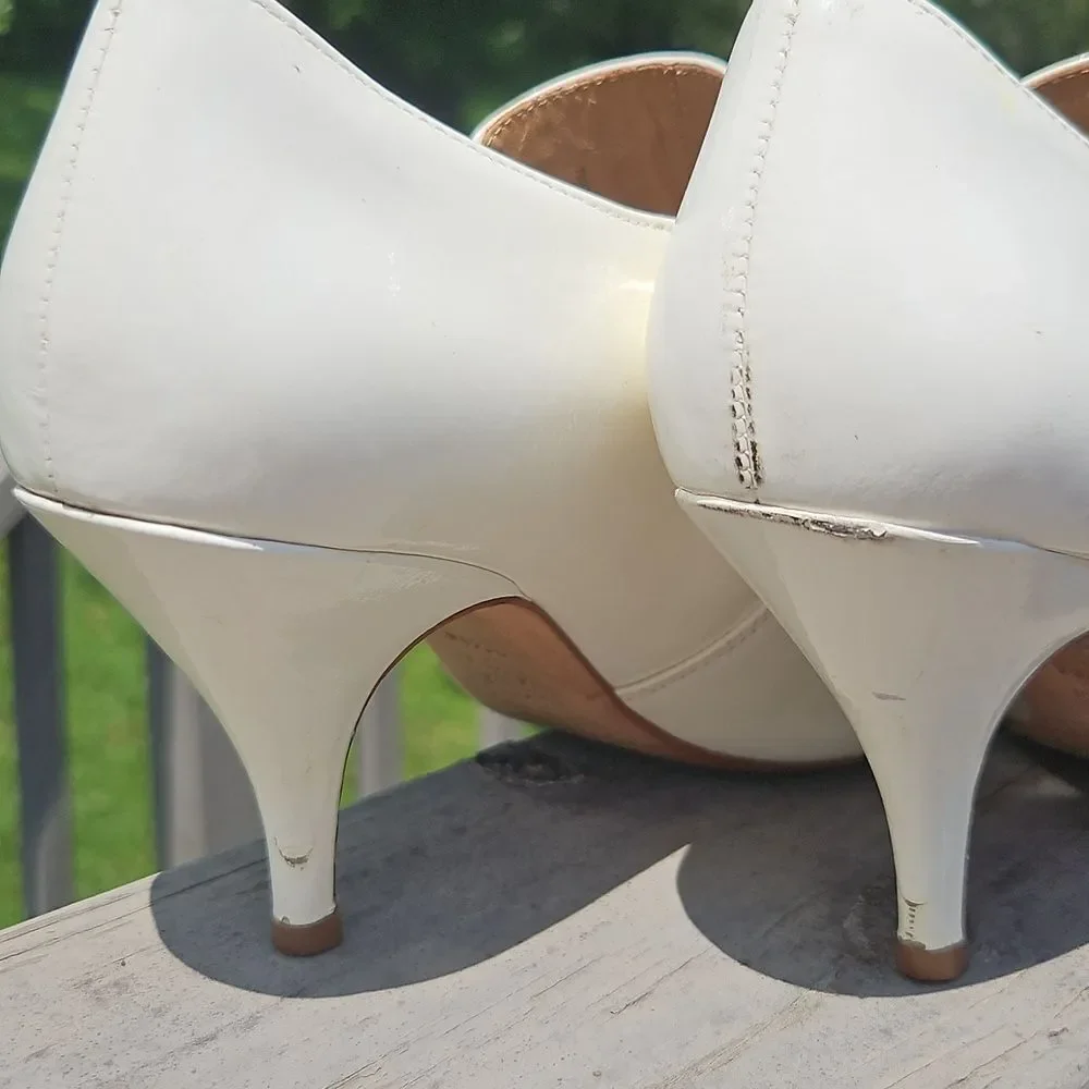 Tory Burch White Patent Leather Pointed Toe Heels – Size 8.5